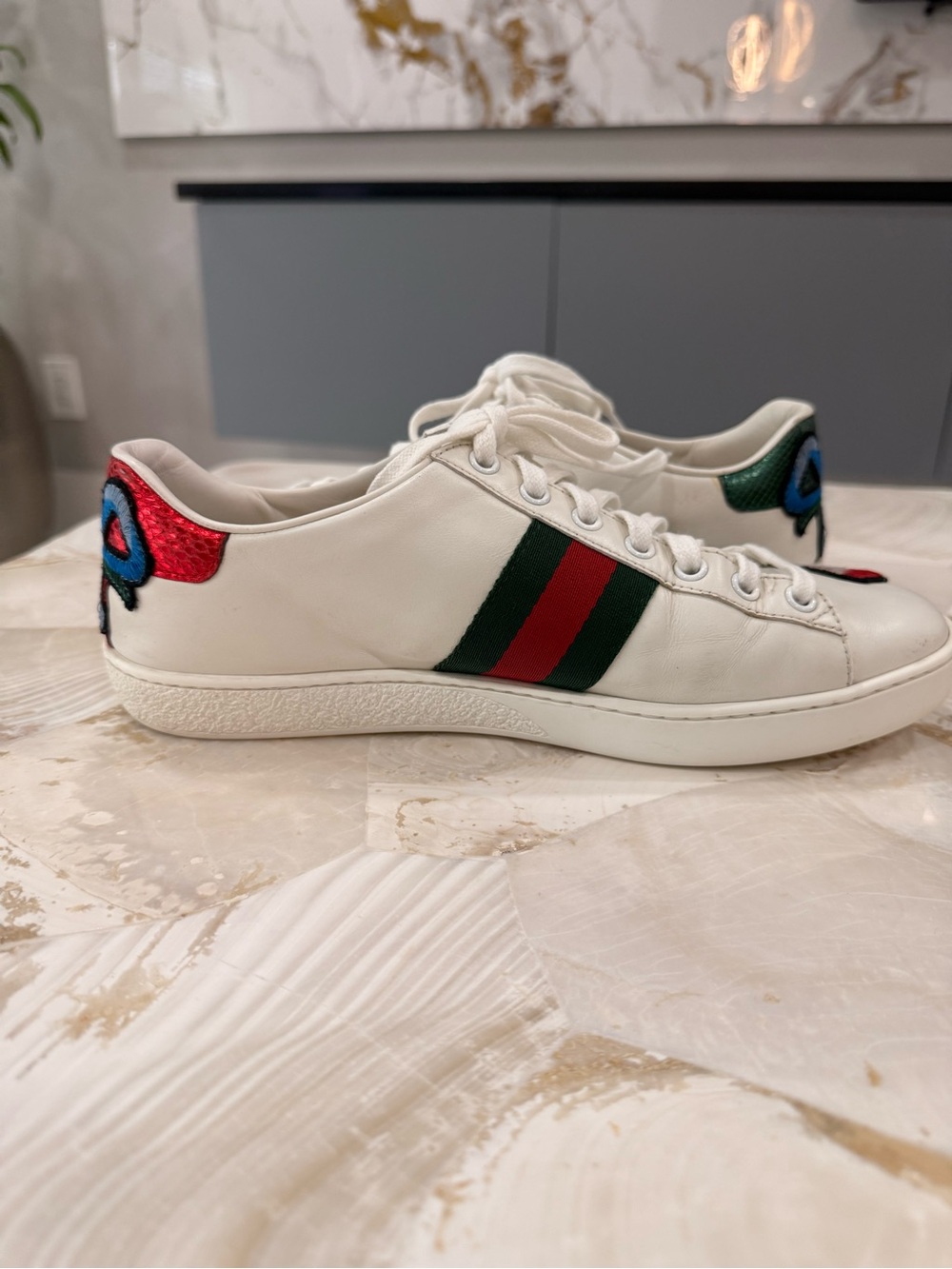 Gucci White Floral Embroidered Low-Top Sneakers with Red/Green Stripe - Picture 3 of 7